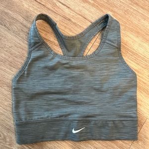 Nike Swoosh Women's Medium-Support 1-Piece Padded Longline Sports Bra